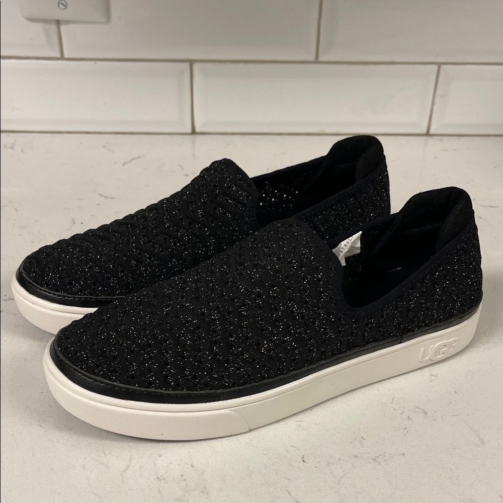 UGG Girl’s Caplan Slip-On Black Glitter Sneakers Size 6